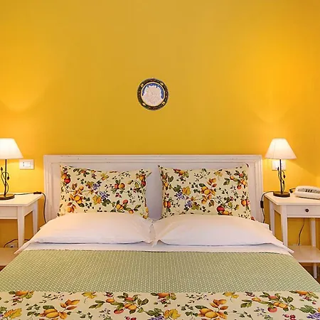 Hotel Grande Italia 3*