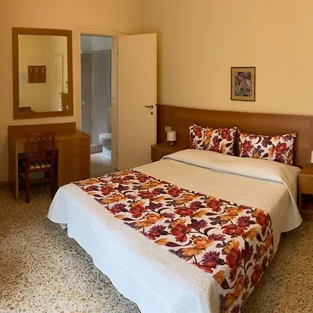 Hotell Grande Italia 3*