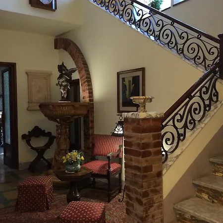 Grande Italia 3* مارينا دي بييتراسانْت